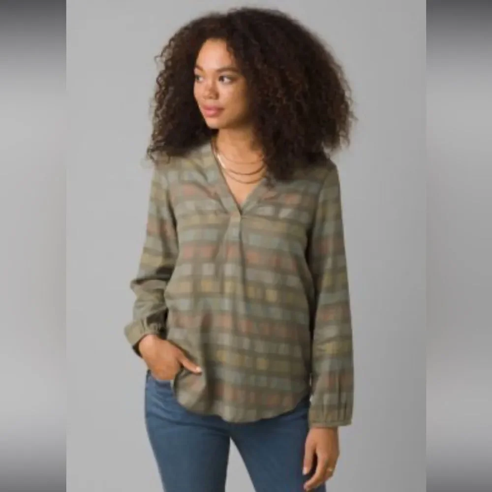 prAna Indra Top Geometric Print Multi Color Green size Large V Neck pullover